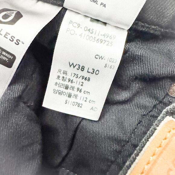 Levi's 511 Black Denim Jean Pants Straight Leg Cropped *Altered Size 38 x 24 - Picture 7 of 8